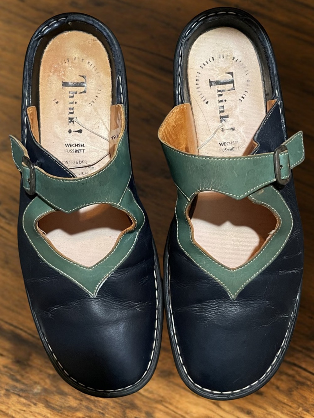 THINK! Women's Blue Green Leather Heart Cutout Mules Clogs EU 42 US 11 Wide VTG - Picture 2 of 9